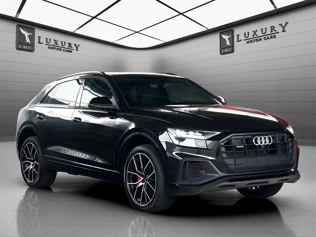 2023 AUDI Q8