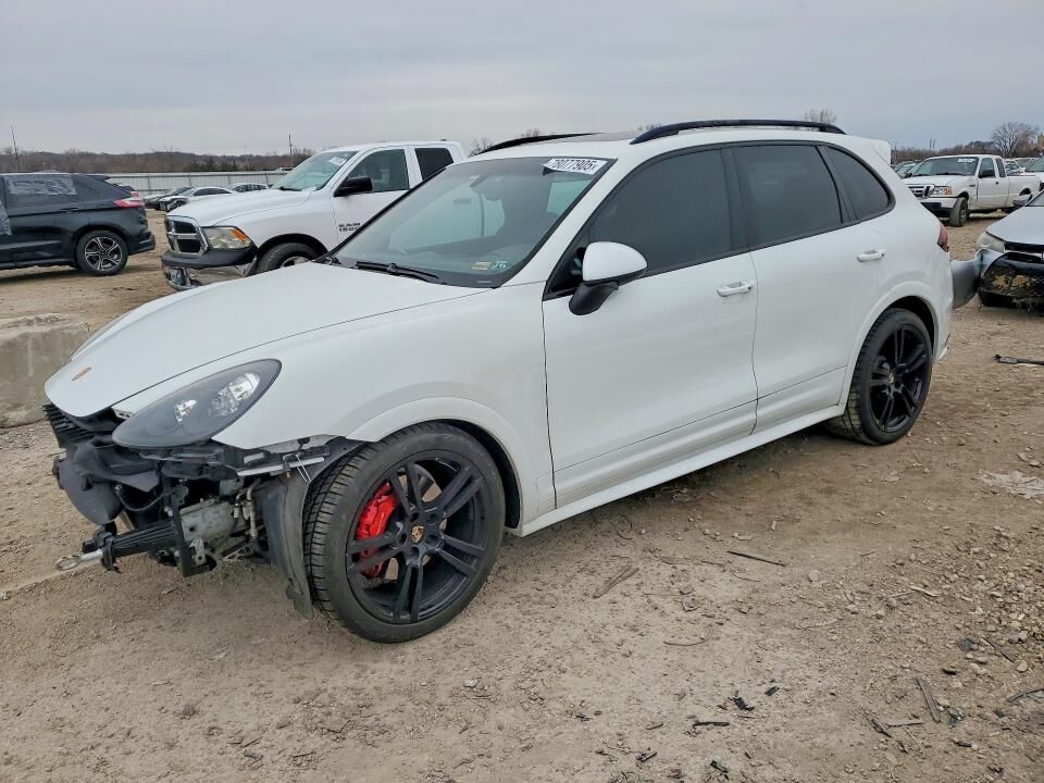 2013 PORSCHE Cayenne