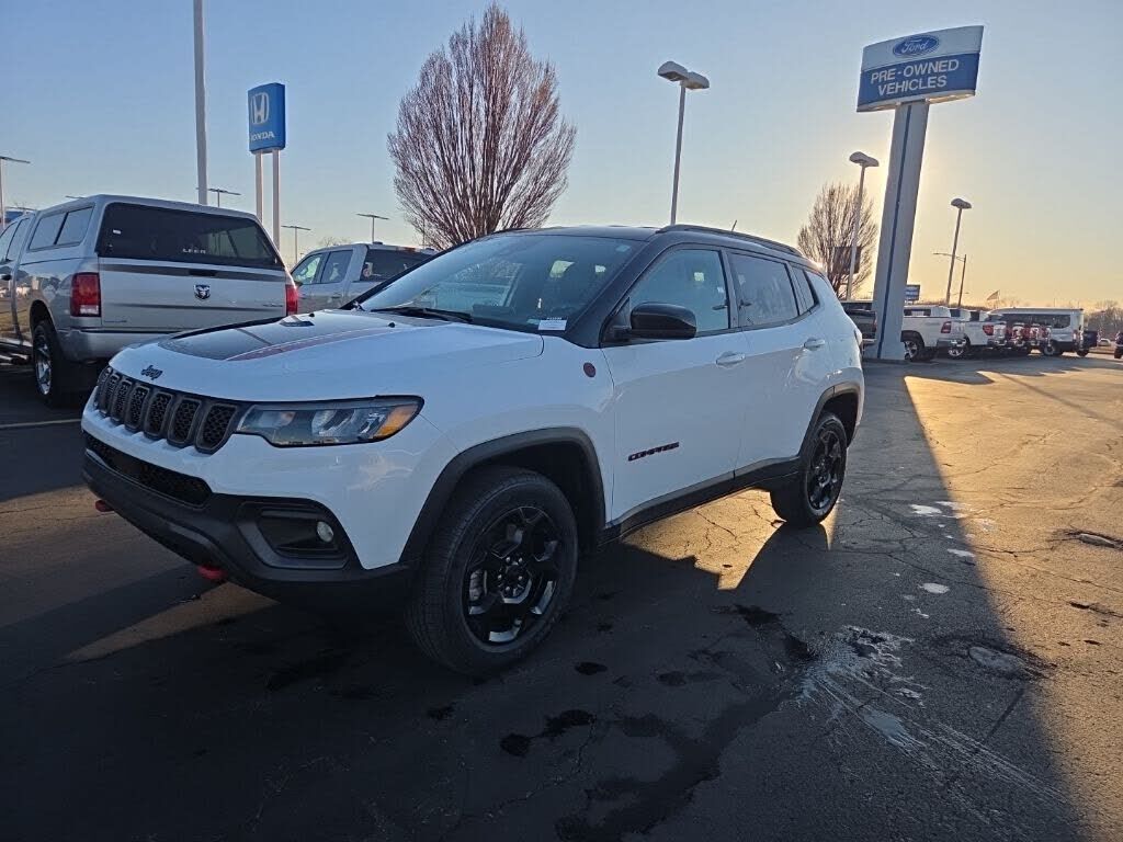 2023 JEEP Compass