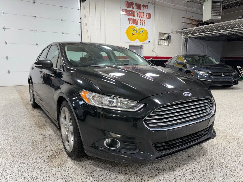 2013 FORD Fusion