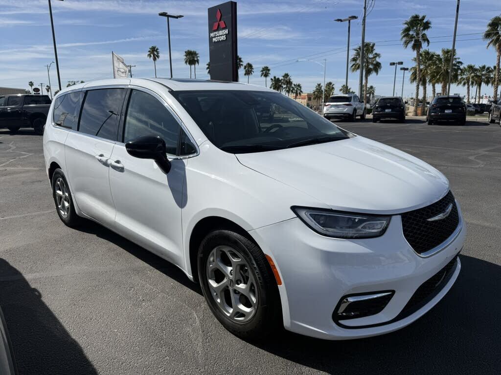 2024 CHRYSLER Pacifica