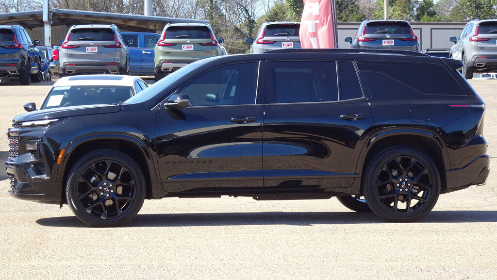 2024 CHEVROLET Traverse