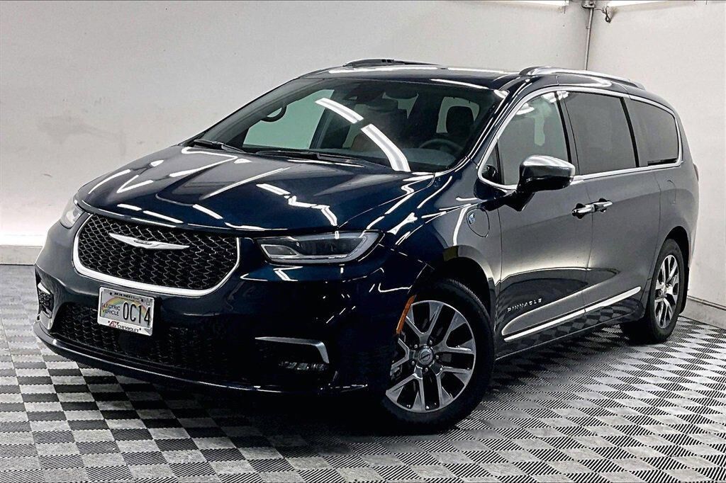 2022 CHRYSLER Pacifica
