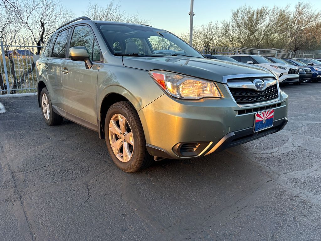 2014 SUBARU Forester