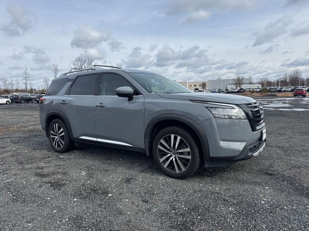 2024 NISSAN Pathfinder
