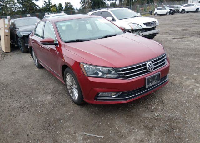 2016 VOLKSWAGEN Passat