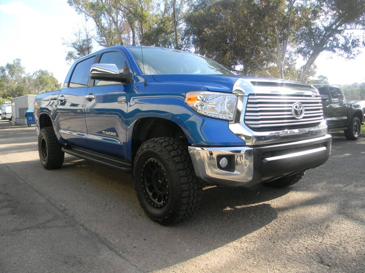 2017 TOYOTA Tundra