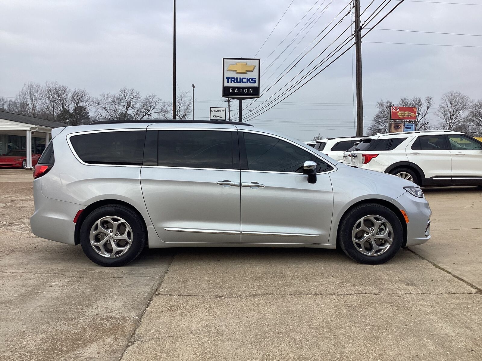 2023 CHRYSLER Pacifica