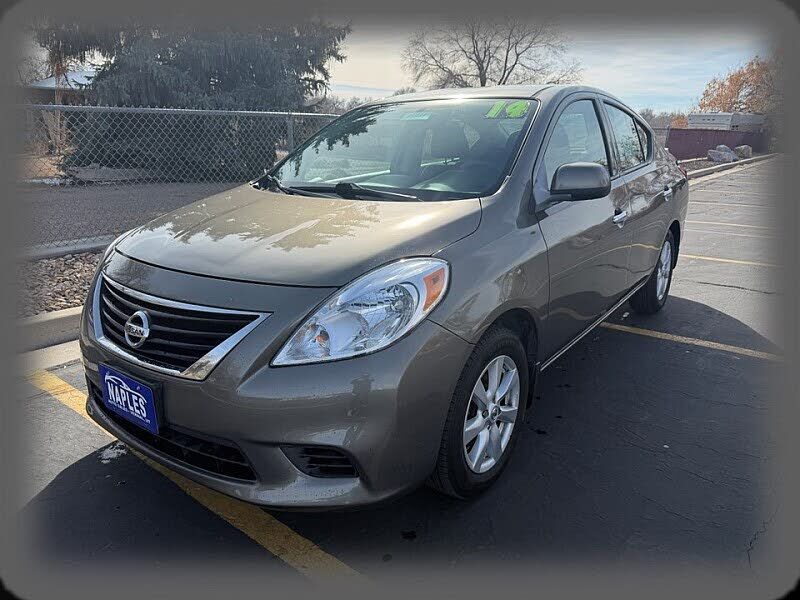 2014 NISSAN Versa