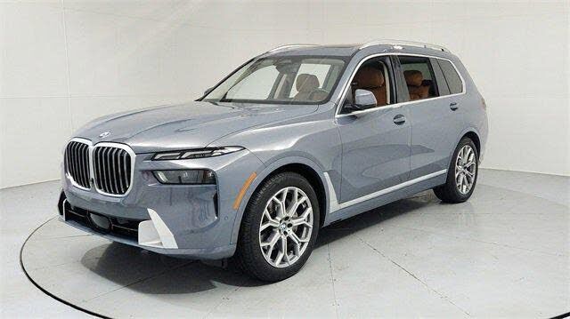 2023 BMW X7