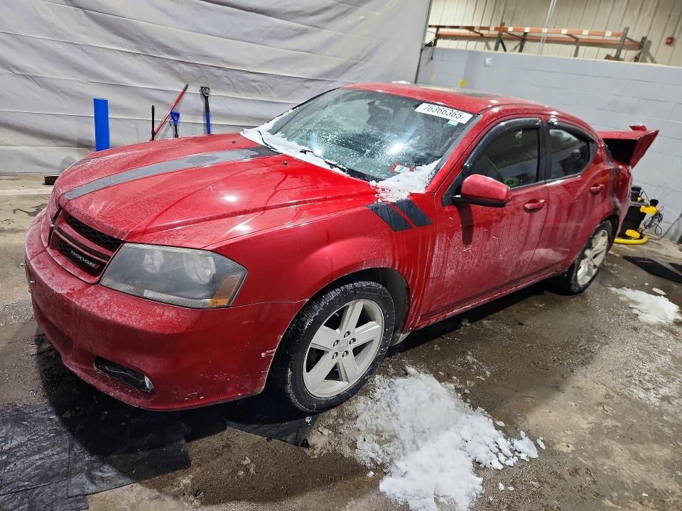 2013 DODGE Avenger