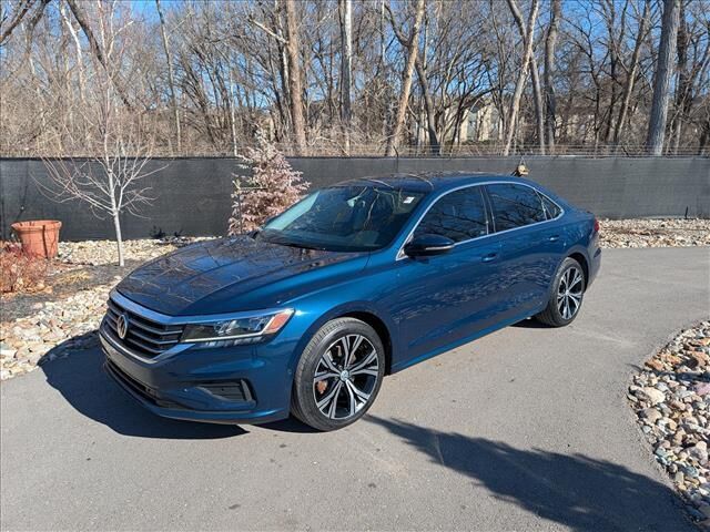 2020 VOLKSWAGEN Passat