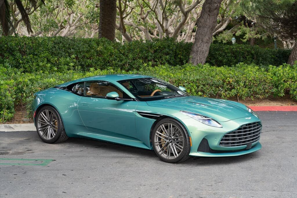 2024 ASTON MARTIN DB12