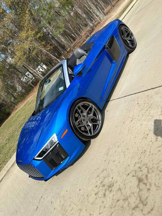 2017 AUDI R8