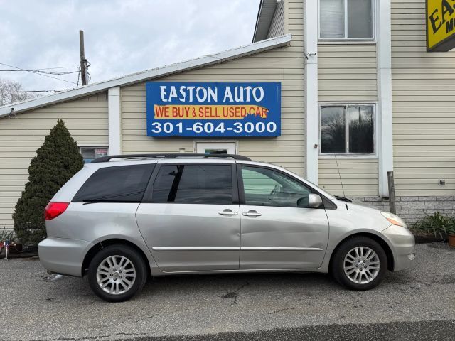 2009 TOYOTA Sienna