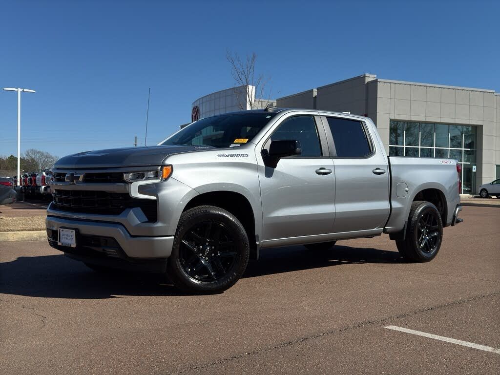 2023 CHEVROLET Silverado