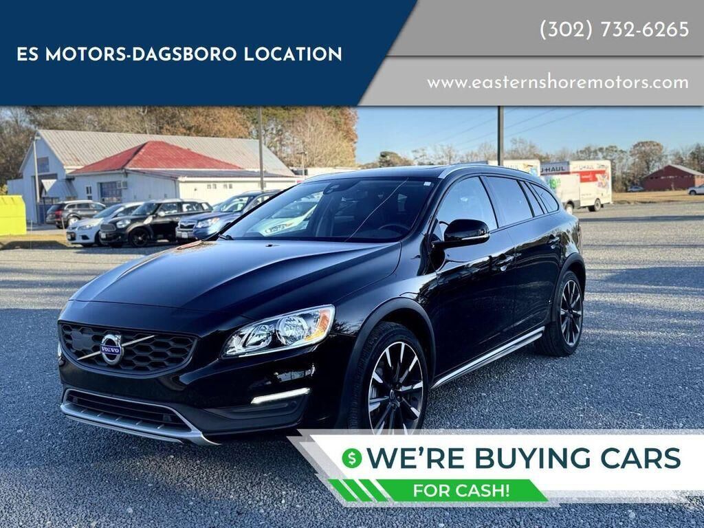 2017 VOLVO V60CC