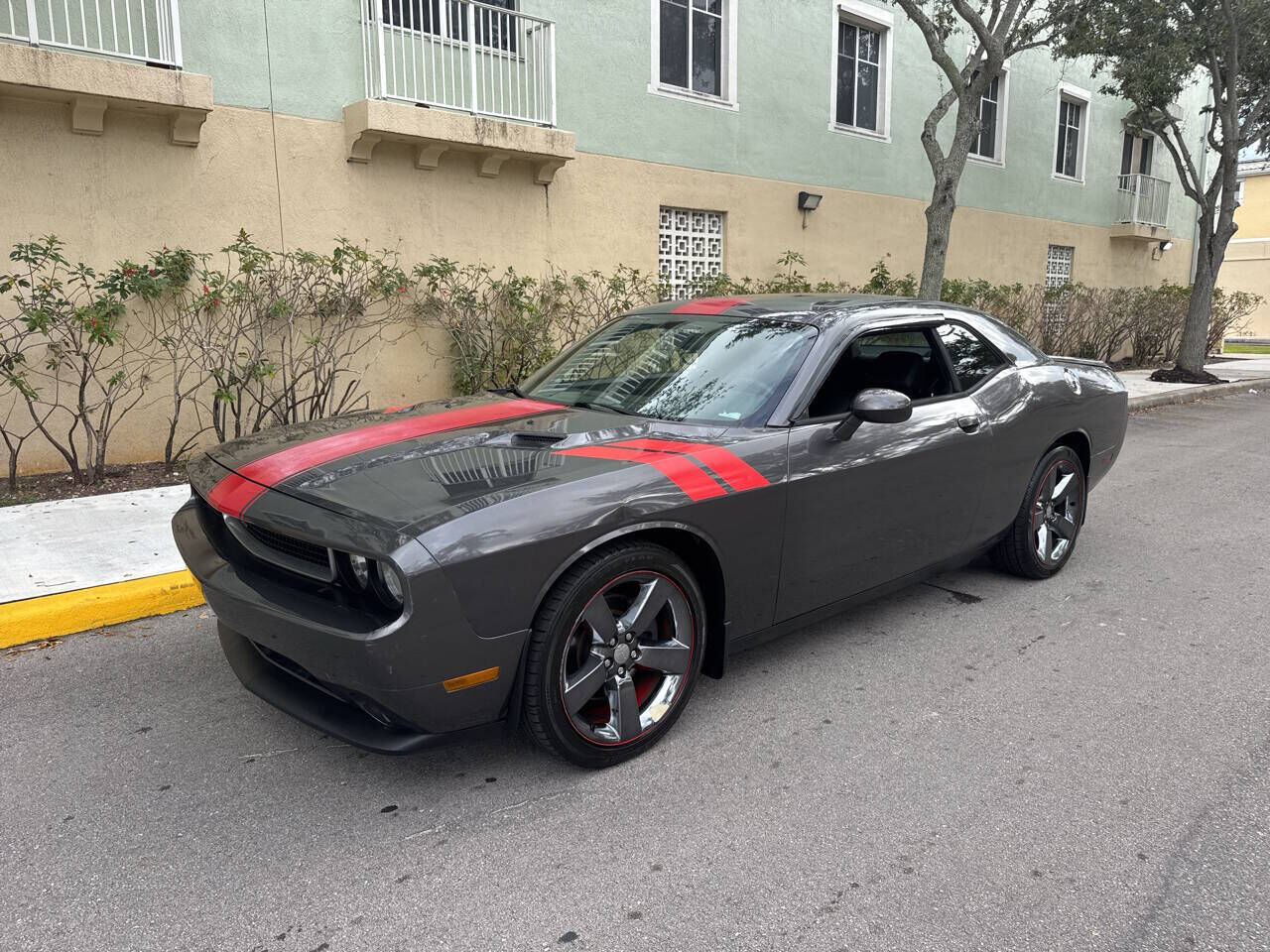 2013 DODGE Challenger