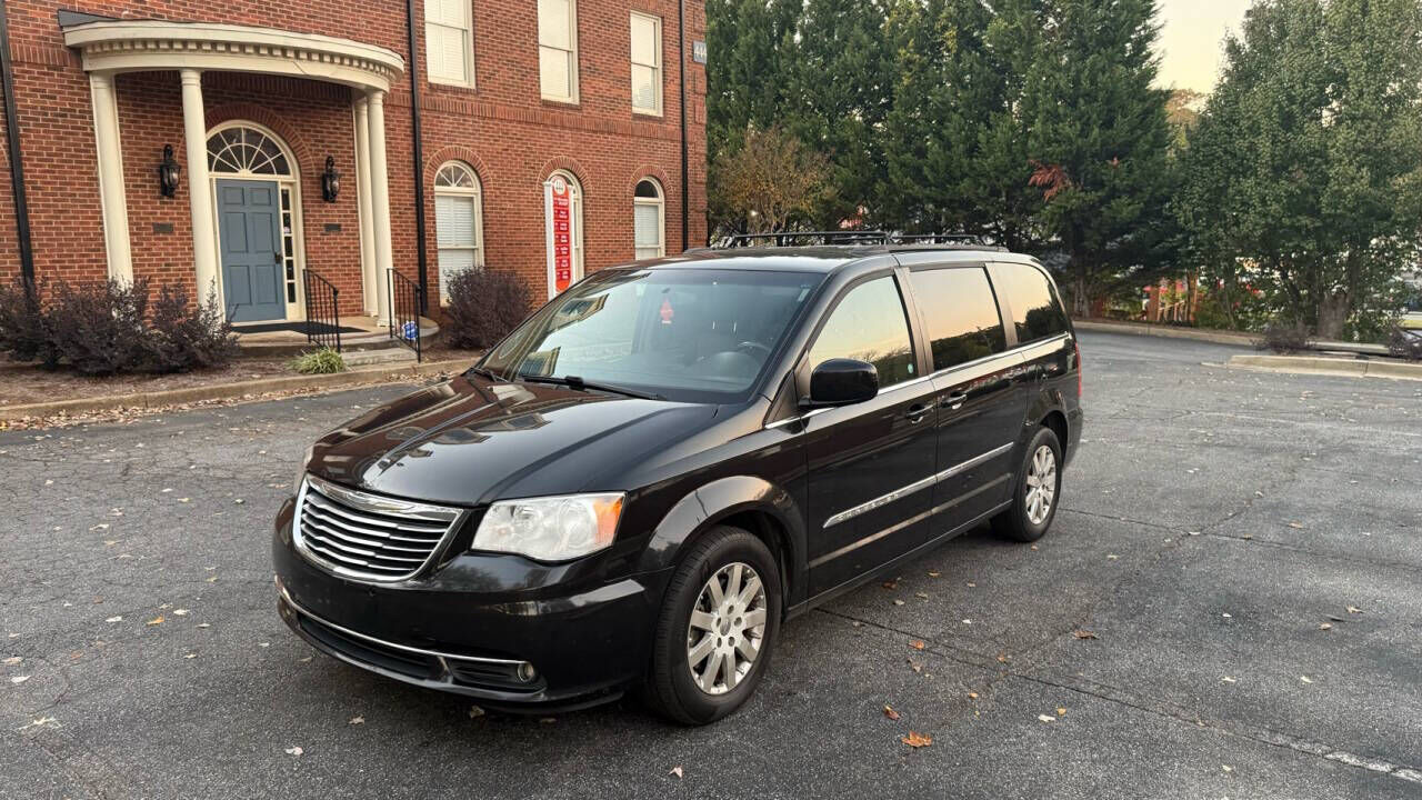 2016 CHRYSLER Town and Country