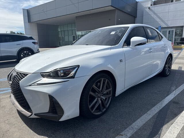 2017 LEXUS IS