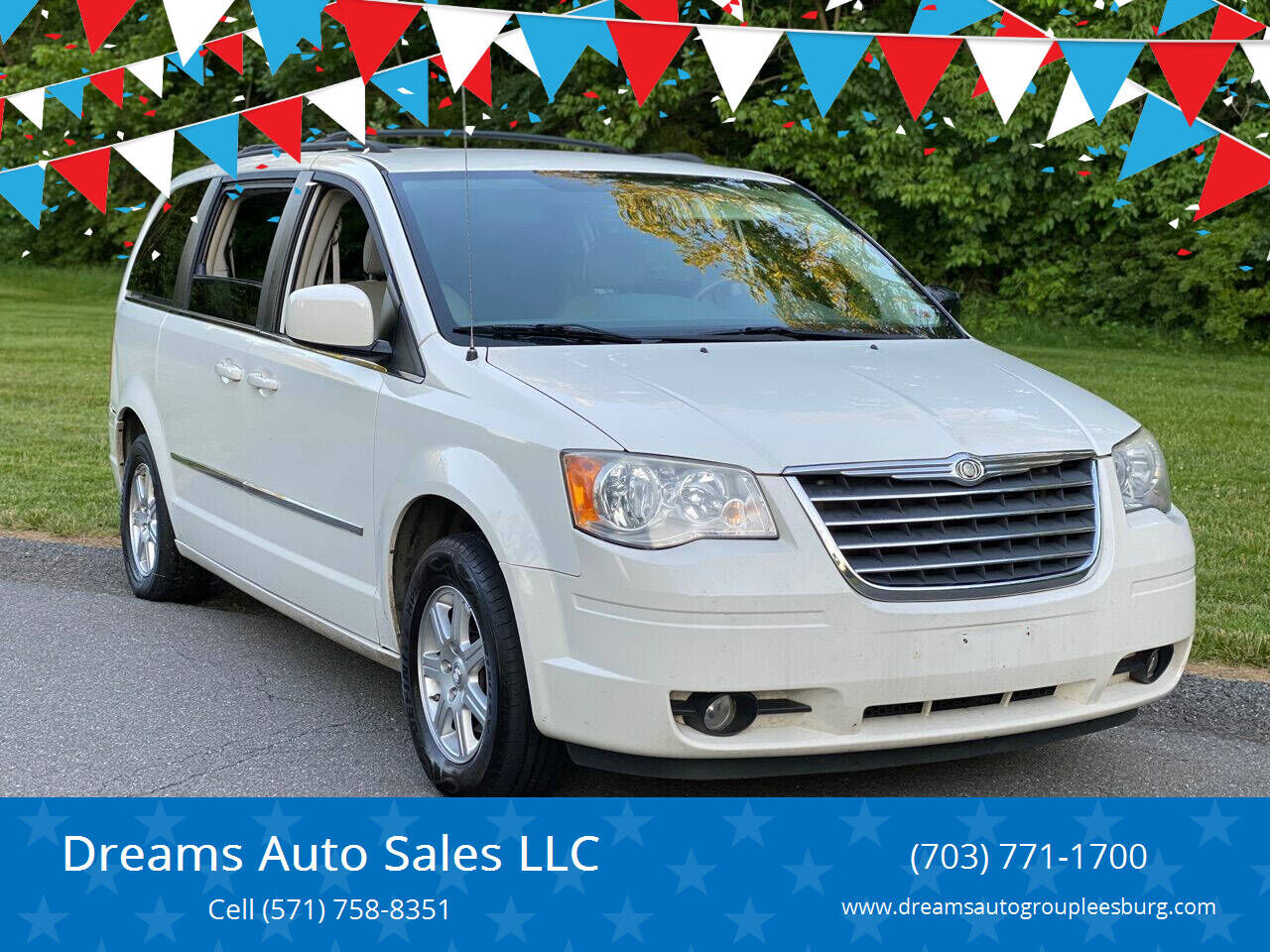 2010 CHRYSLER Town and Country