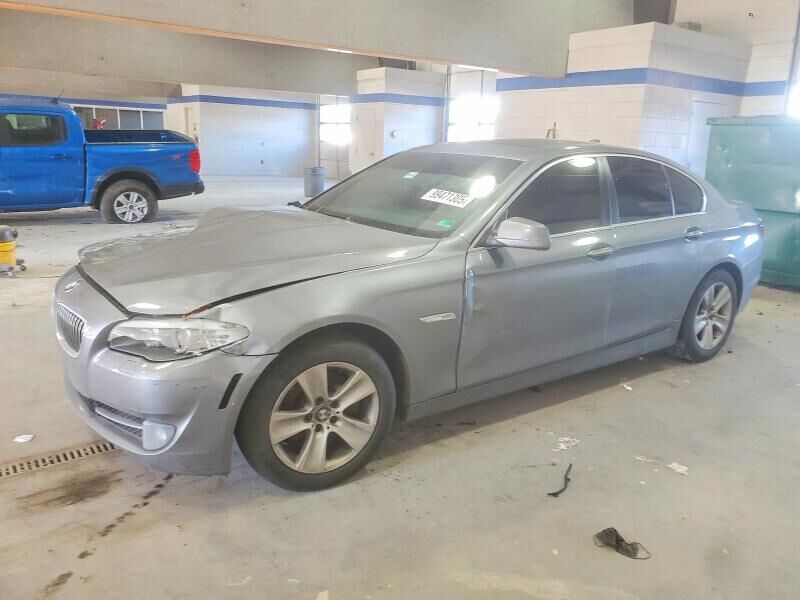 BMW 528i