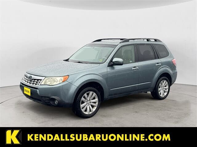 2013 SUBARU Forester