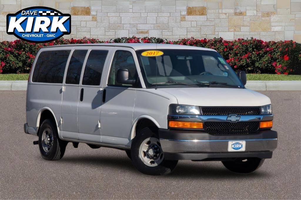 2017 CHEVROLET Express