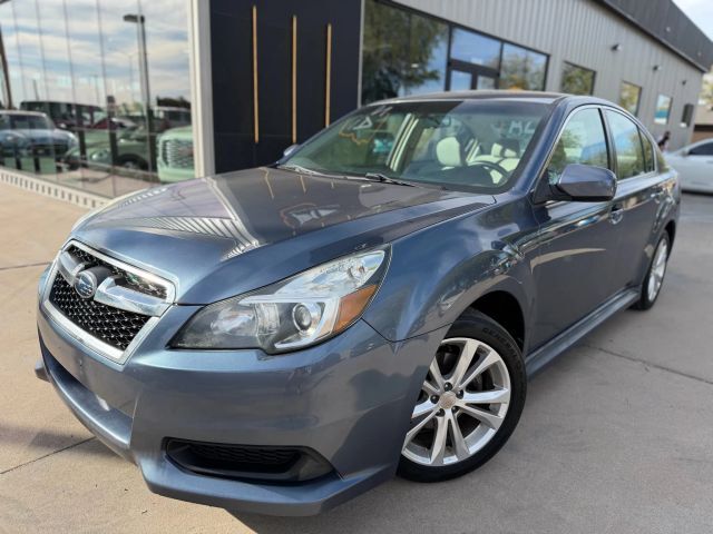 2013 SUBARU Legacy
