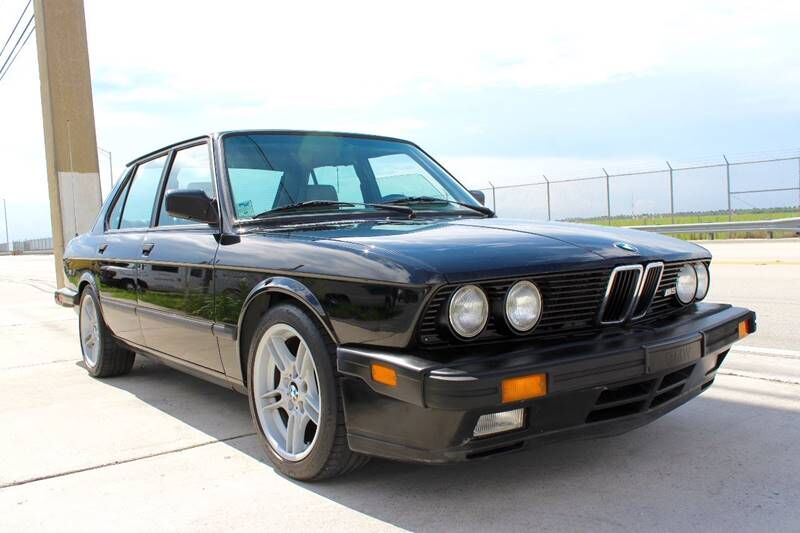 1988 BMW M5