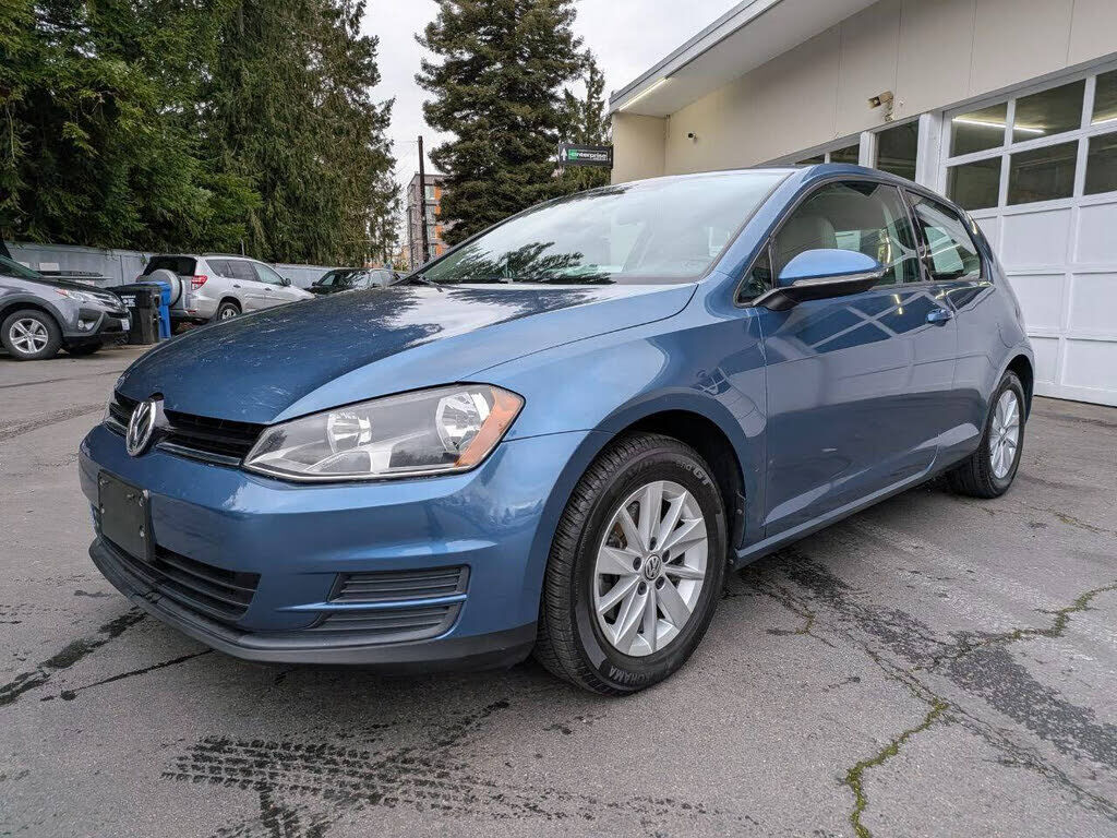 2015 VOLKSWAGEN Golf