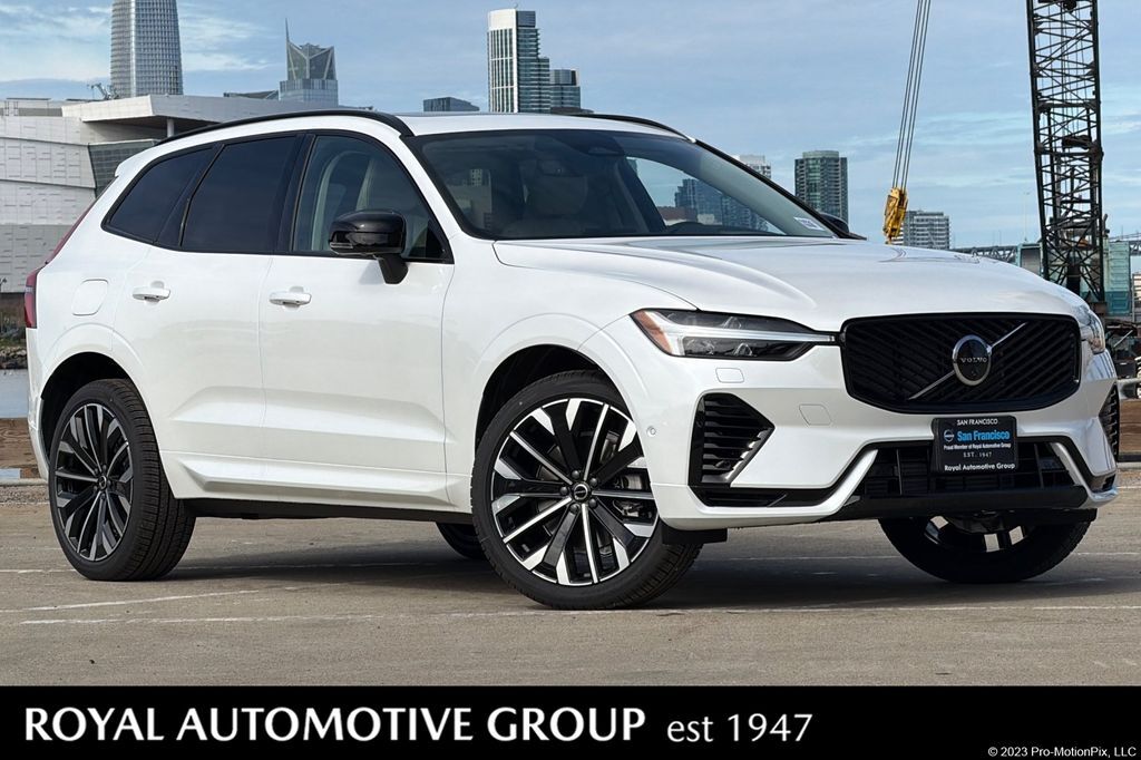 2026 VOLVO XC60