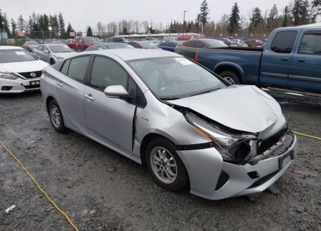 2016 TOYOTA PRIUS