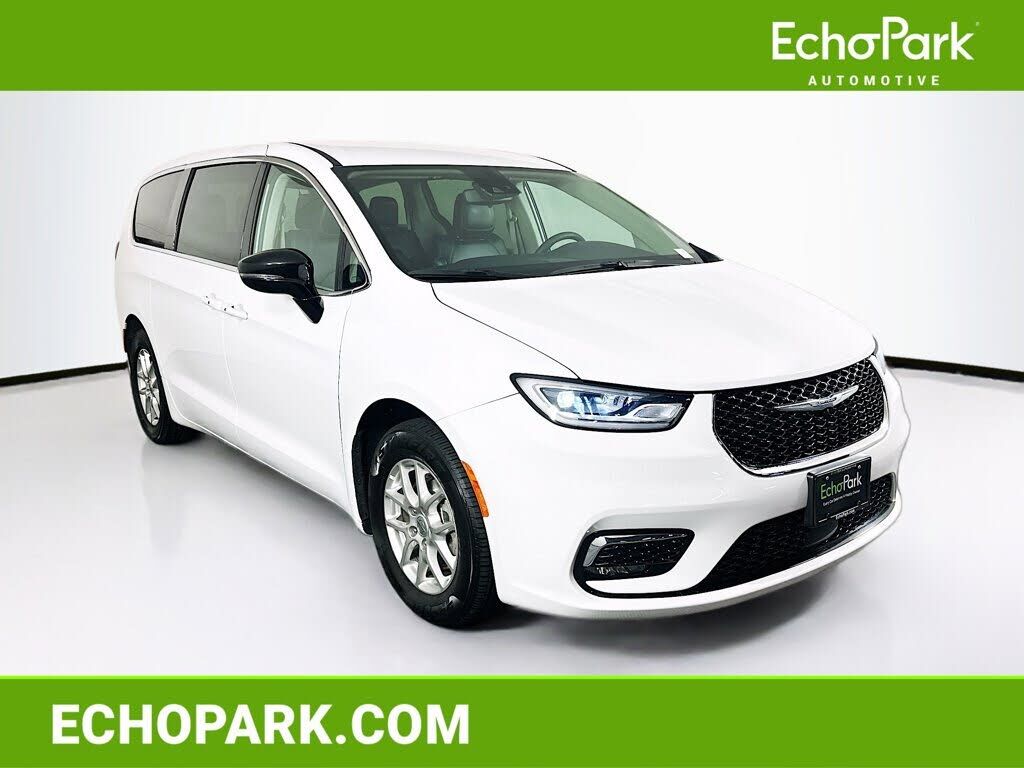 2024 CHRYSLER Pacifica