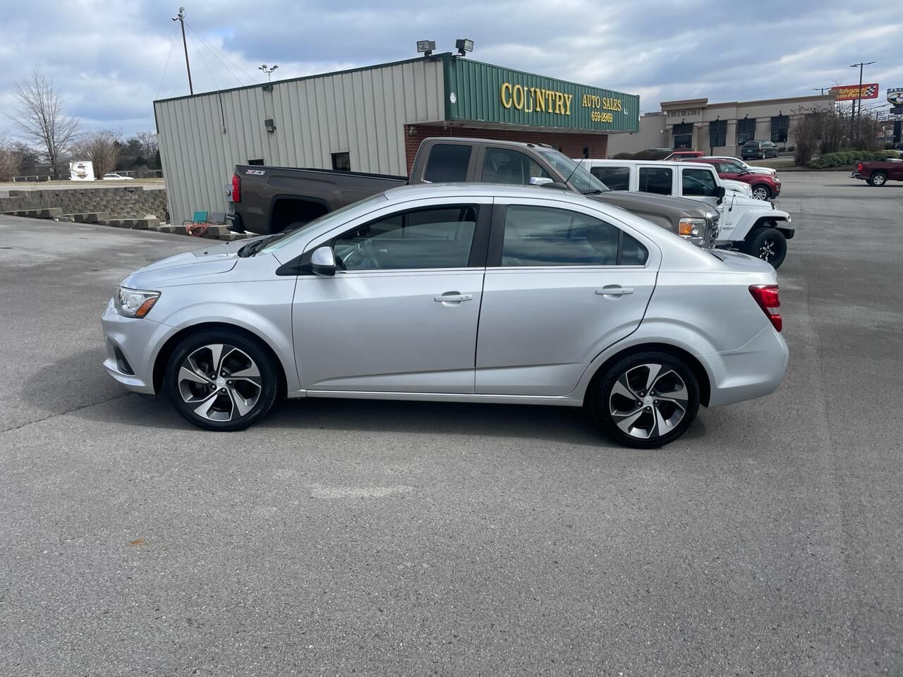 2017 CHEVROLET Sonic