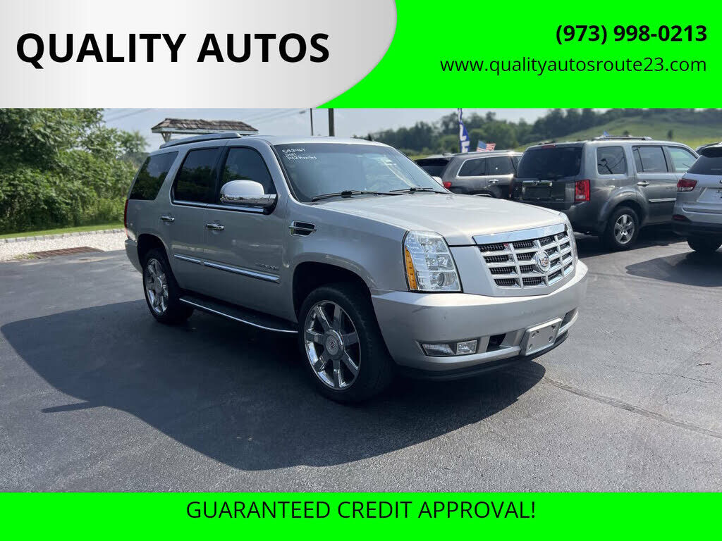 2011 CADILLAC Escalade