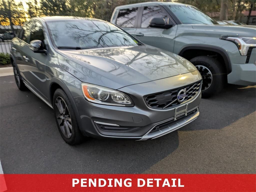 2016 VOLVO S60 Cross Country