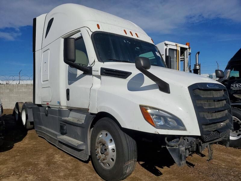 2020 FREIGHTLINER New Cascadia 126" Sleepercab