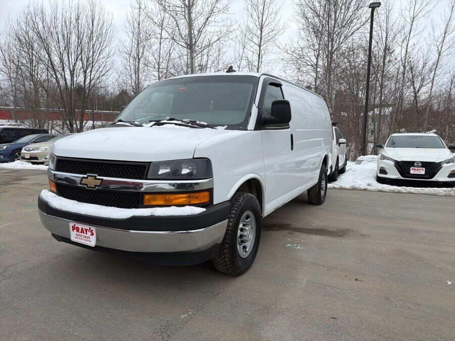 2022 CHEVROLET Express