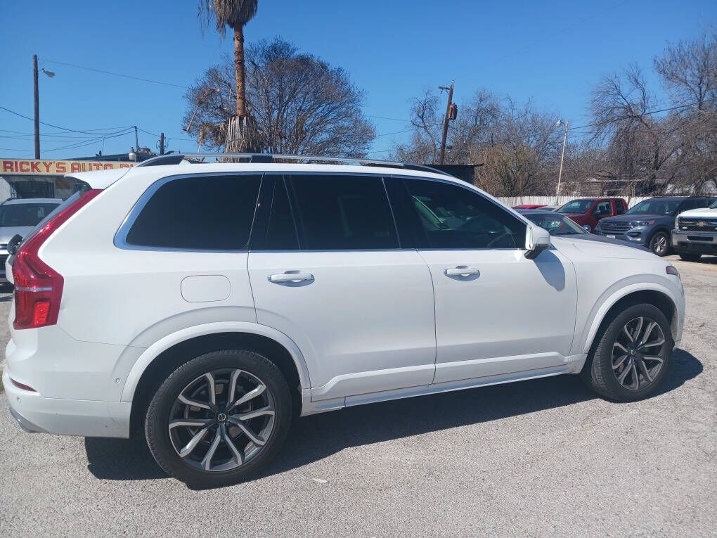 2019 VOLVO XC90
