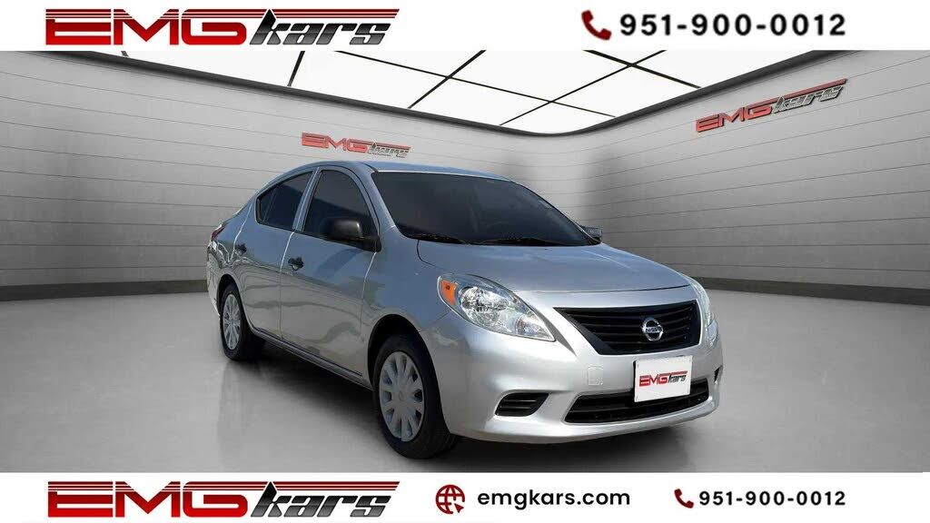 2014 NISSAN Versa