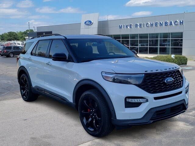 2020 FORD Explorer