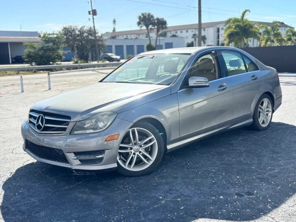 2014 MERCEDES-BENZ C-Class