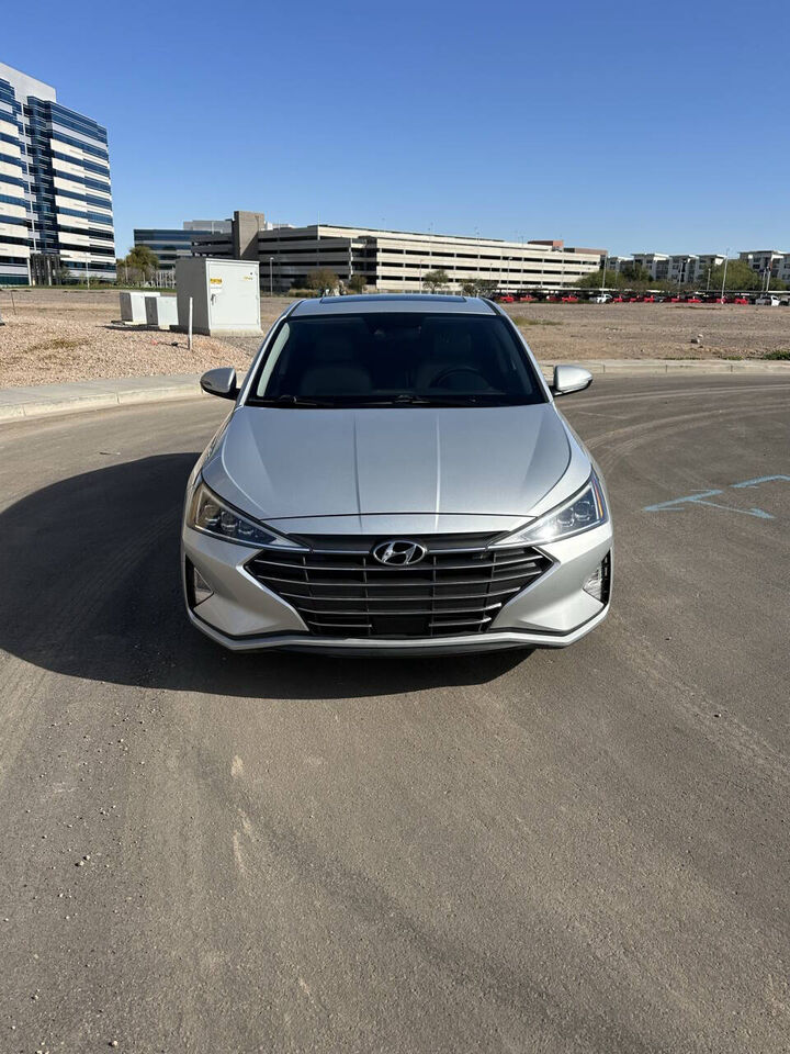2019 HYUNDAI Elantra