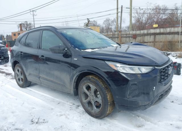 2024 FORD Escape