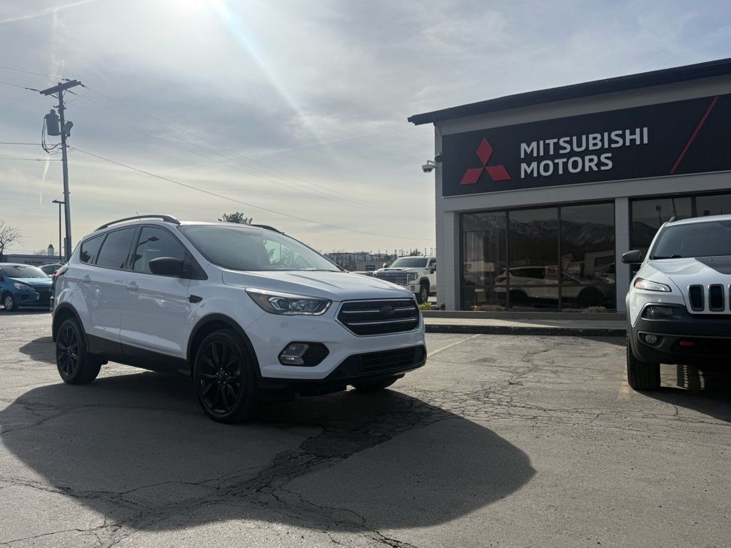 2019 FORD Escape