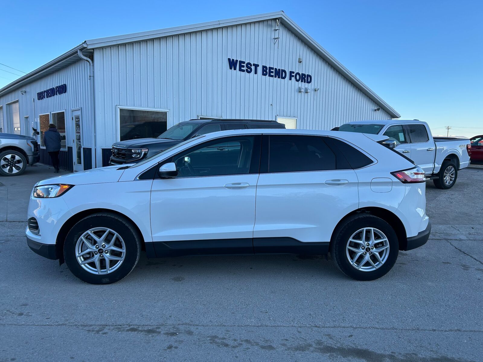 2024 FORD Edge