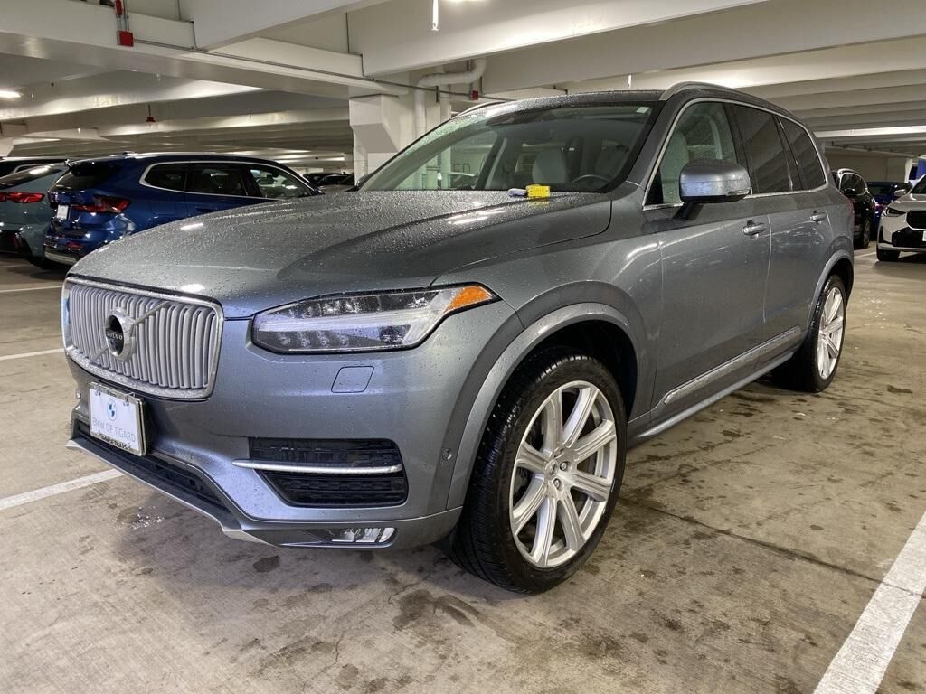 2019 VOLVO XC90