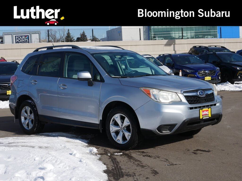2015 SUBARU Forester