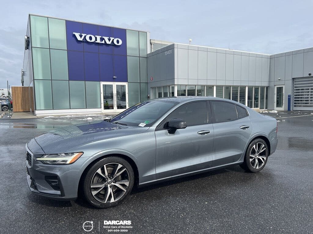 2019 VOLVO S60